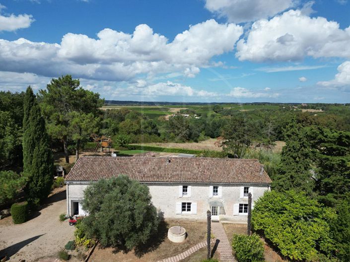 Image No.2-4 Bed House for sale