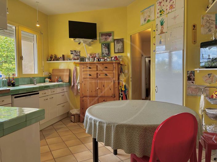 Image No.8-4 Bed House for sale