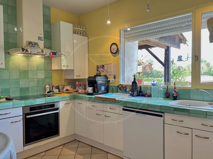 Image No.9-4 Bed House for sale