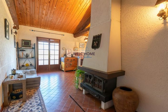 Image No.12-6 Bed House for sale