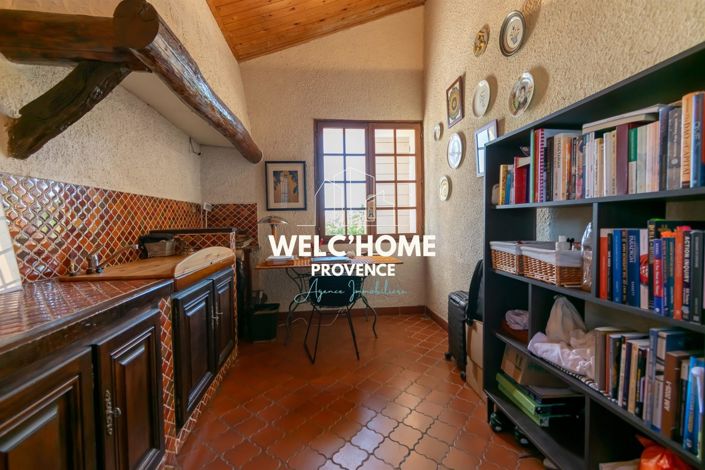 Image No.13-6 Bed House for sale