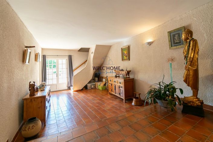 Image No.15-6 Bed House for sale