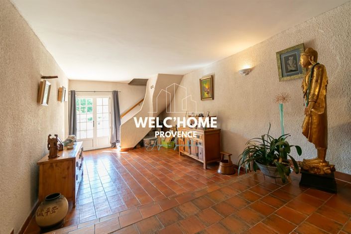 Image No.15-6 Bed House for sale