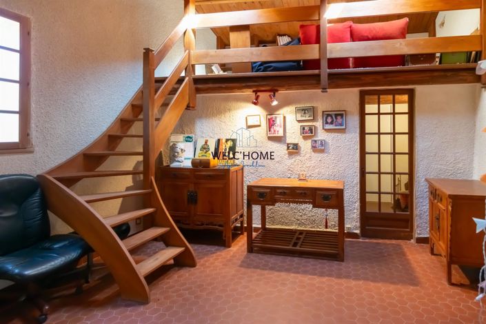 Image No.22-6 Bed House for sale