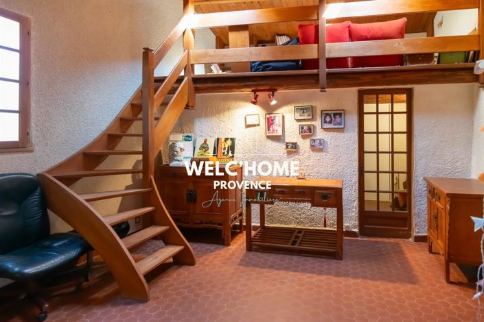 Image No.22-6 Bed House for sale