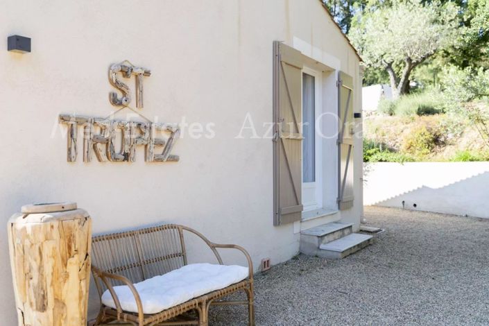 Image No.19-4 Bed House for sale