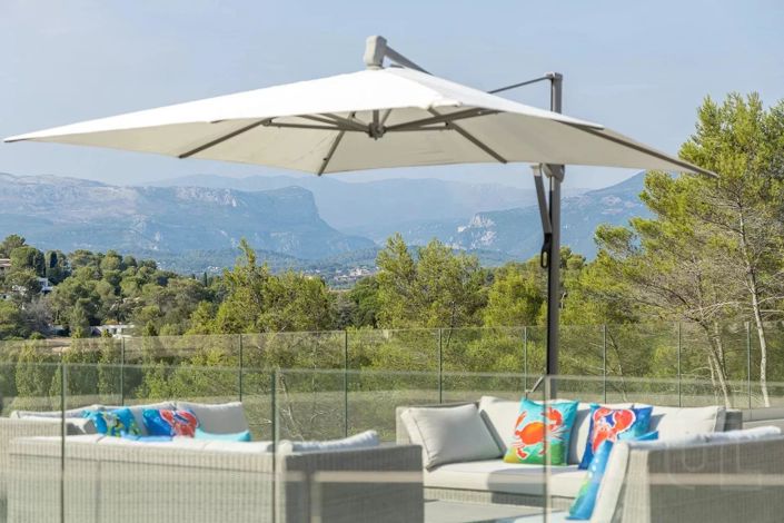 Image No.3-8 Bed House for sale