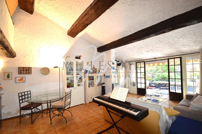 Image No.5-Maison de 1 chambre à vendre à Var