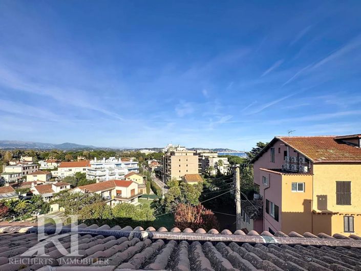 Image No.20-3 Bed Apartment for sale