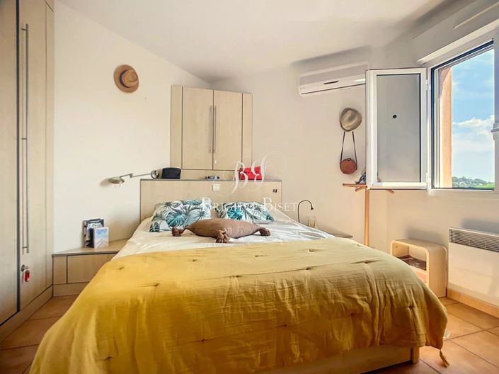 Image No.12-4 Bed Apartment for sale