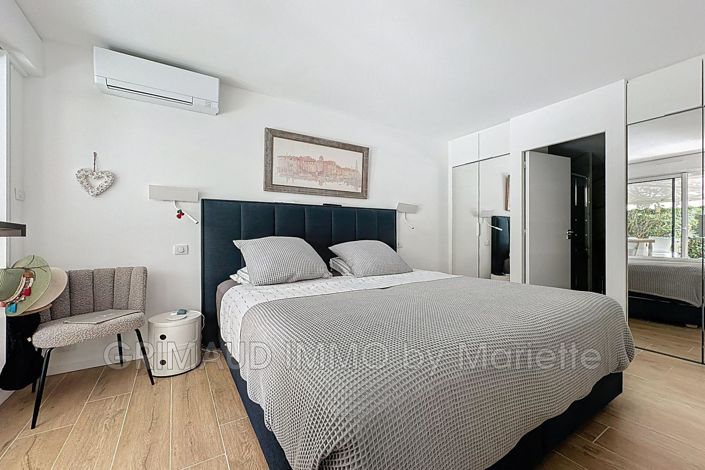 Image No.10-2 Bed Apartment for sale