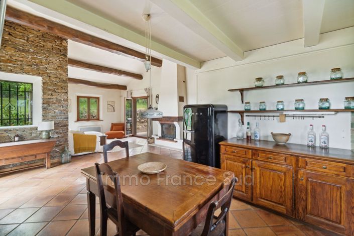 Image No.12-4 Bed House for sale