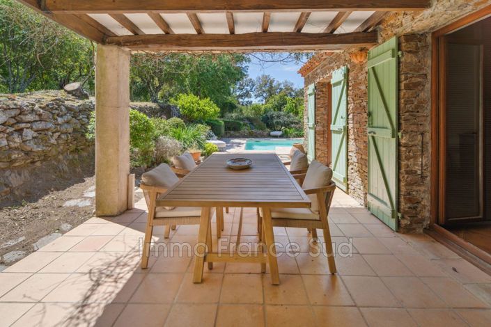 Image No.3-4 Bed House for sale