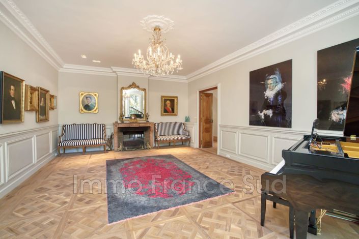 Image No.14-10 Bed House for sale