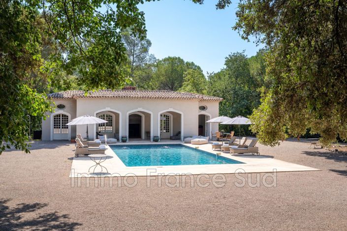 Image No.2-Maison de 10 chambres à vendre à Lorgues