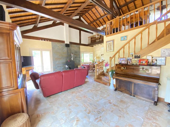 Image No.2-3 Bed House for sale