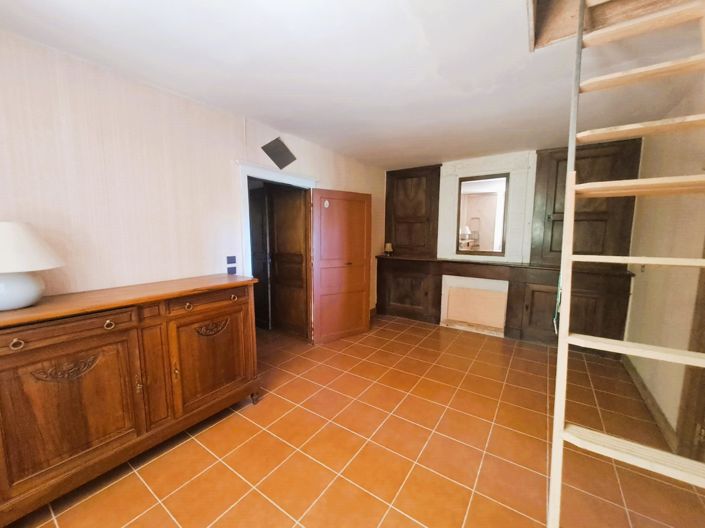 Image No.14-2 Bed House for sale