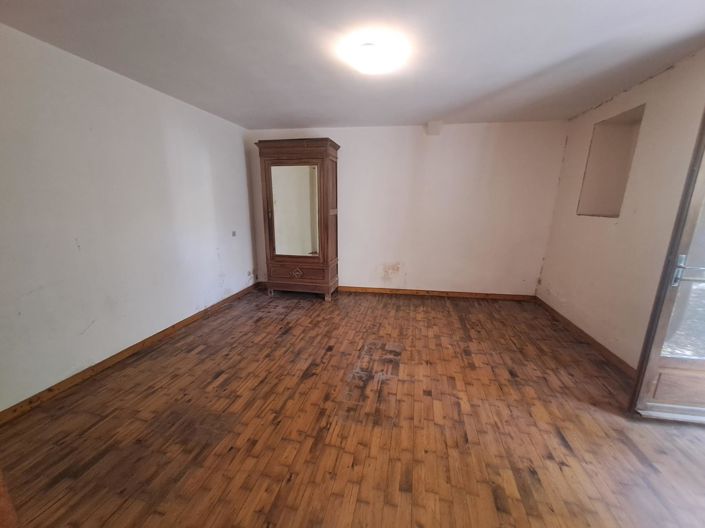 Image No.22-2 Bed House for sale