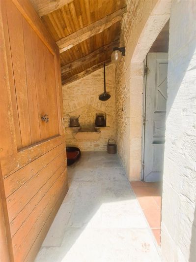 Image No.7-2 Bed House for sale