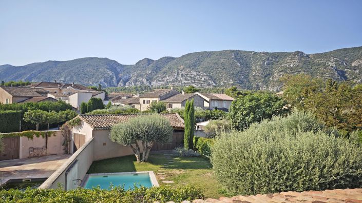 Image No.2-4 Bed House for sale