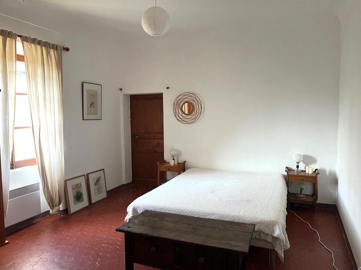 Image No.16-5 Bed House for sale