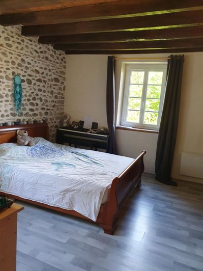 Image No.9-4 Bed House for sale