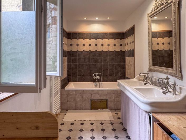 Image No.9-3 Bed House for sale