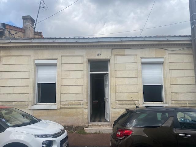 Image No.1-2 Bed House for sale