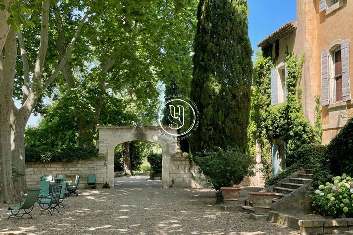 Image No.4-10 Bed House for sale