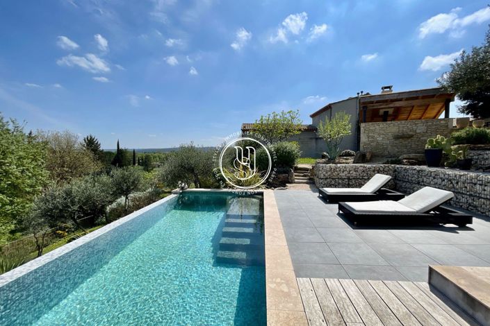 Image No.1-4 Bed House for sale