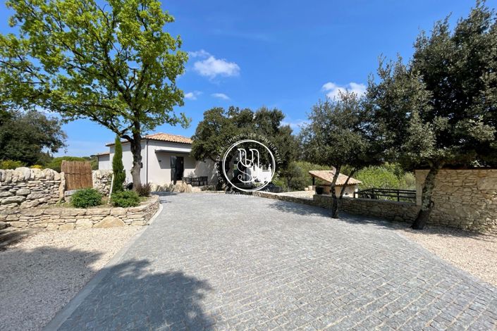 Image No.15-4 Bed House for sale