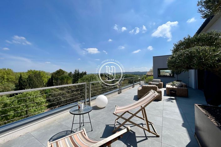 Image No.16-4 Bed House for sale