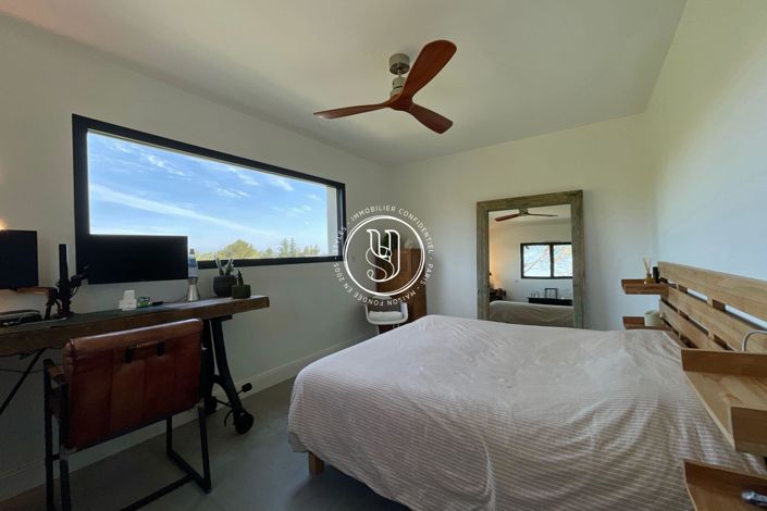 Image No.18-4 Bed House for sale