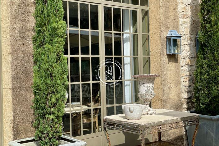 Image No.17-5 Bed House for sale