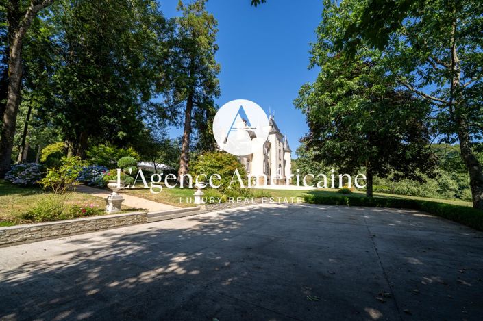 Image No.2-Propriété de 39 chambres à vendre à Fougères