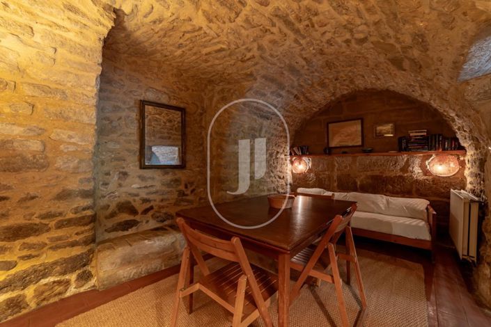 Image No.4-Maison de 1 chambre à vendre à Uzès