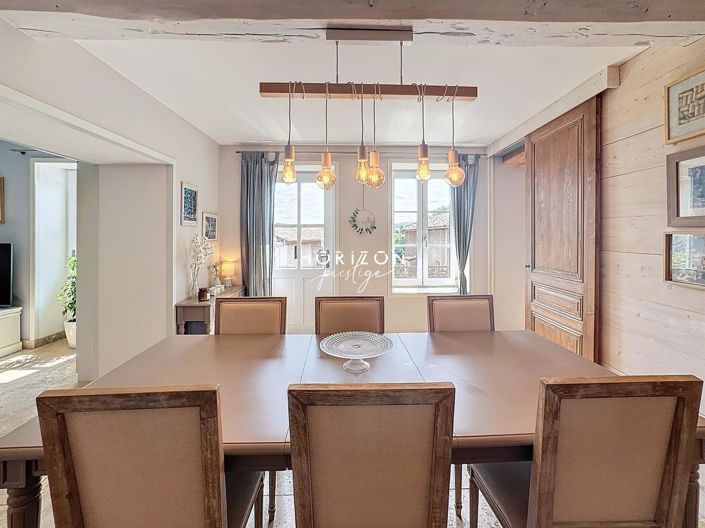 Image No.11-3 Bed Property for sale