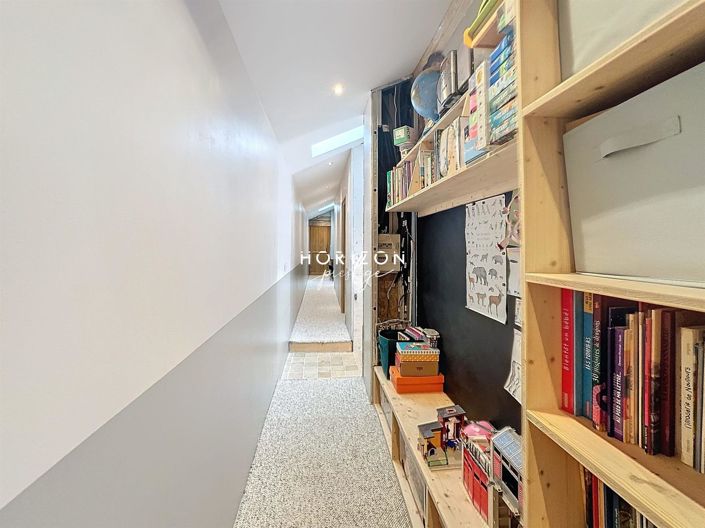 Image No.21-3 Bed Property for sale