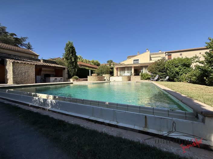 Image No.1-6 Bed House for sale