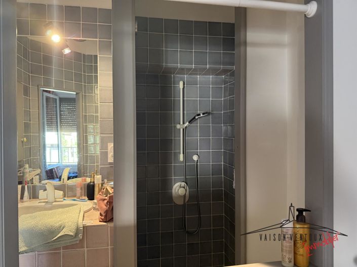 Image No.23-6 Bed House for sale