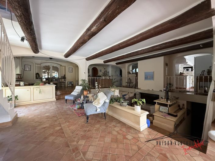 Image No.3-6 Bed House for sale