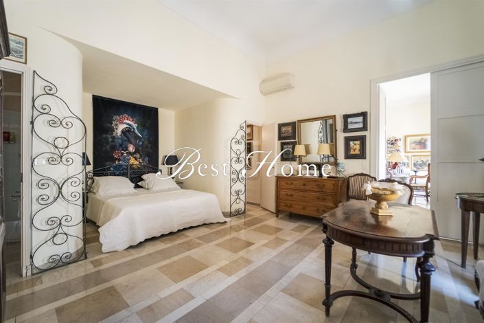 Image No.12-4 Bed Apartment for sale