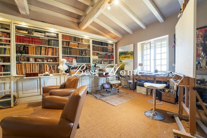 Image No.17-4 Bed Apartment for sale