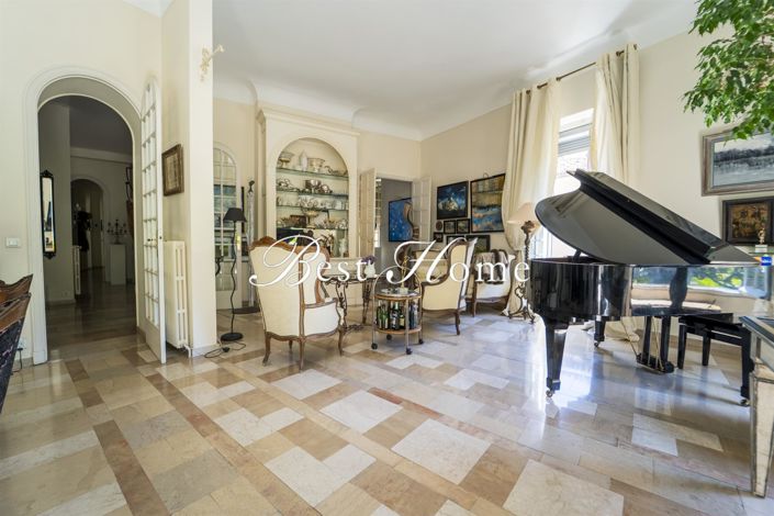 Image No.9-4 Bed Apartment for sale