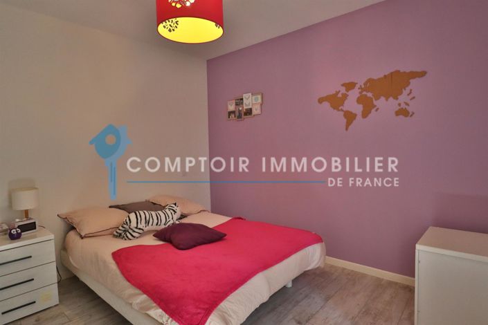 Image No.21-3 Bed House for sale