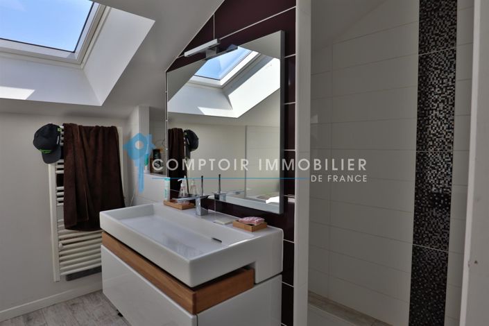 Image No.23-3 Bed House for sale