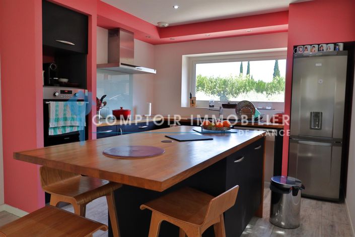 Image No.4-3 Bed House for sale