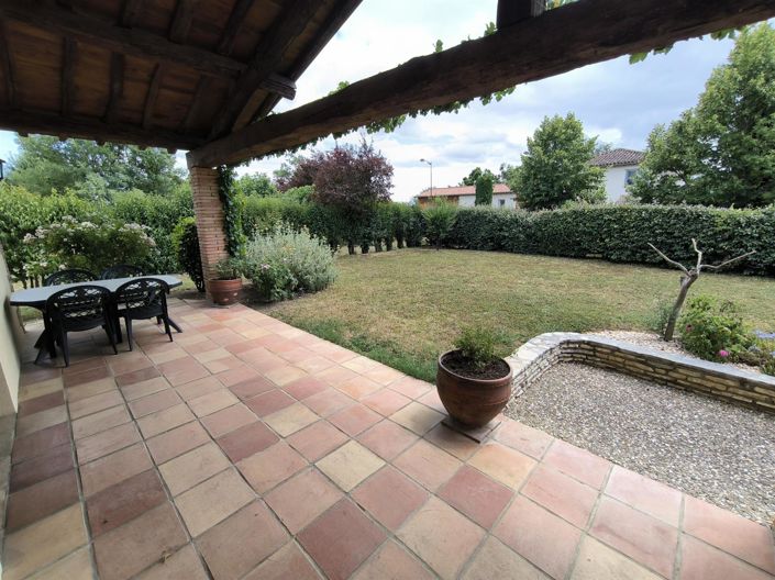 Image No.20-4 Bed House for sale