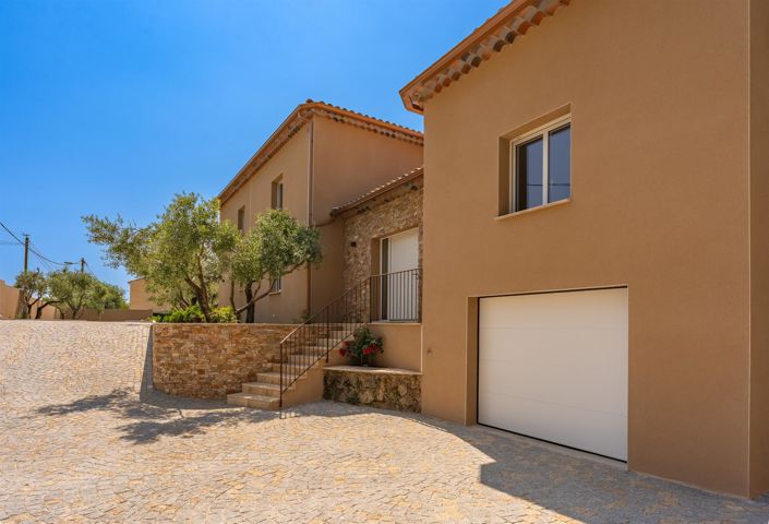 Image No.39-5 Bed House for sale