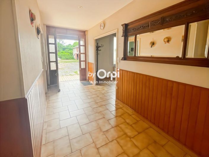 Image No.7-2 Bed House for sale